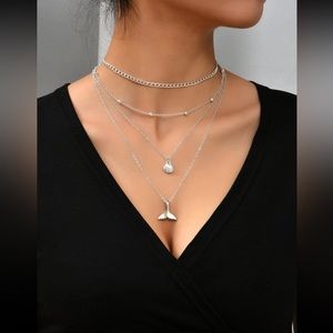 🐚 Awesome Quadruple Layered Seashell Fin Chainlink Necklace 🐋